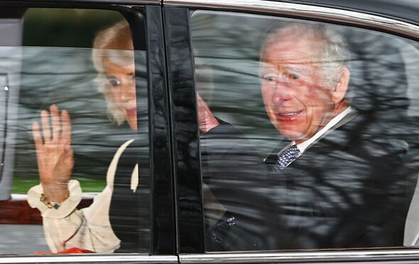 Rei Carlos III e Camilla Parker Bowles