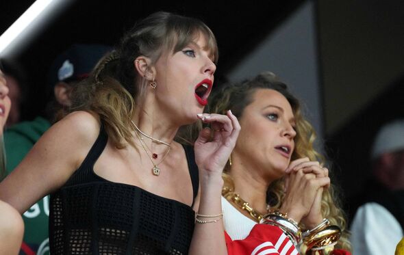 Kansas City Chiefsm, taylor swift, Travis Kelce, super bowl