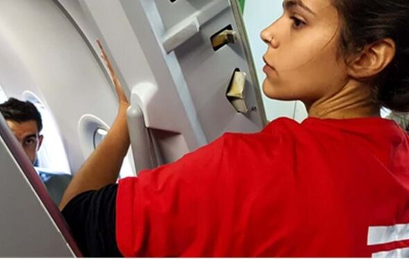 Alice Gato colou-se a avião da TAP