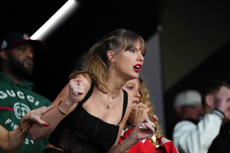 Kansas City Chiefsm, taylor swift, Travis Kelce, super bowl
