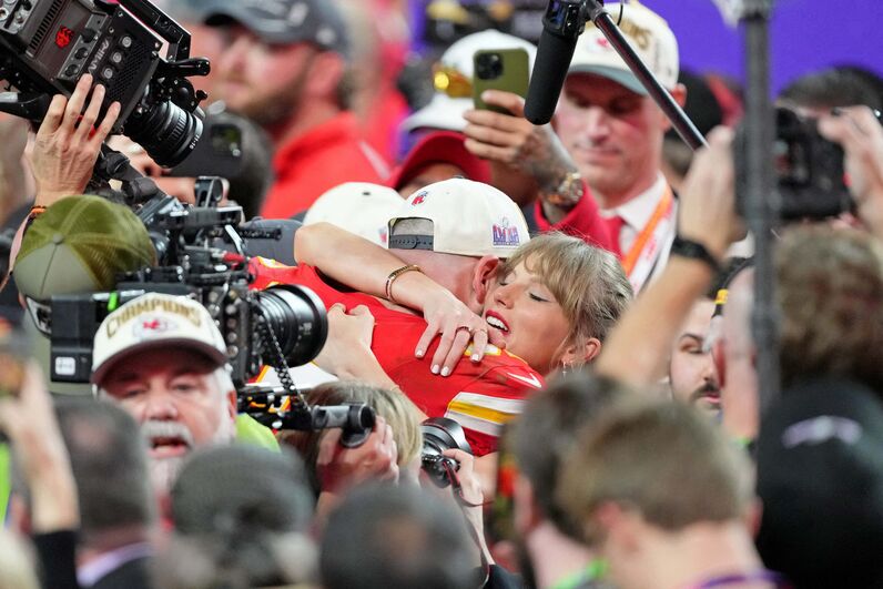 Kansas City Chiefsm, taylor swift, Travis Kelce, super bowl