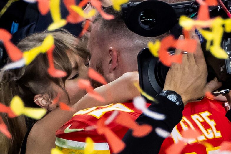 Kansas City Chiefsm, taylor swift, Travis Kelce, super bowl