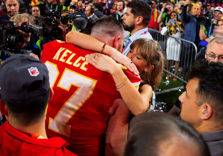 Kansas City Chiefsm, taylor swift, Travis Kelce, super bowl