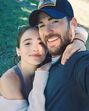 Alba Baptista e Chris Evans