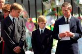 William e Harry no funeral da mãe
