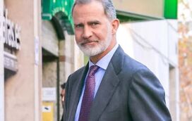 Rei Felipe VI segue pisadas do pai Juan Carlos e leva mulheres para refúgio secreto em Maiorca