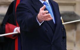 Carlos III e Camilla cancelam todos os seus compromissos oficiais e pedem "sinceras desculpas"