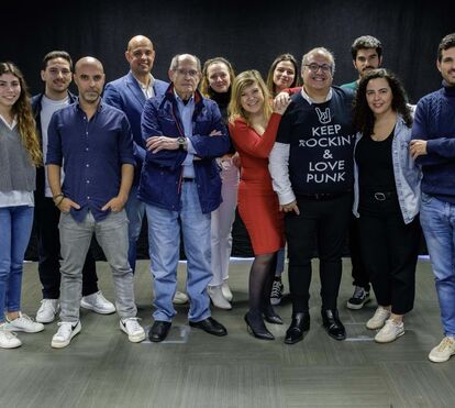 A TV Guia levou a festa à redação em dia de celebrar o 45.º aniversário, com muitas surpresas