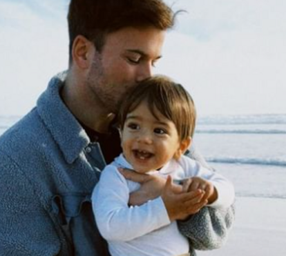 Que luxo! David Carreira mostra casa onde vive com Carolina Carvalho e o filho Lucas