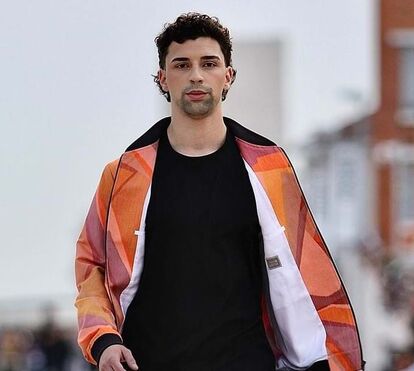Filho de Simão Sabrosa cresceu e já vence na moda