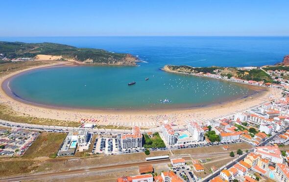Praia de São Martinho do Porto