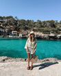 Atrevida e coquete! A blusa dos "lacinhos" que todas as mulheres querem usar nesta primavera