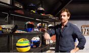 André Villas-Boas com capacete de Ayrton Senna
