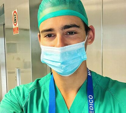 Menos um aristocrata 'disponível'! Príncipe médico da Bulgária apresenta namorada oficialmente