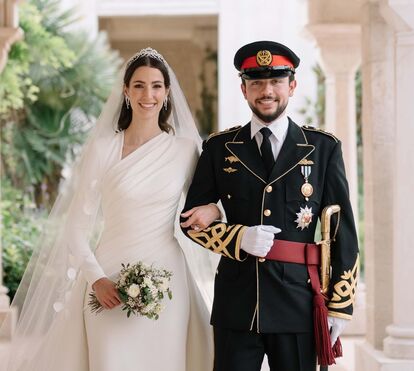 Príncipe herdeiro Hussein da Jordânia e princesa Rajwa vão ser pais