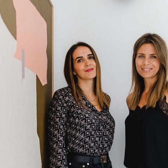 Maria João com a amiga e sócia Raquel