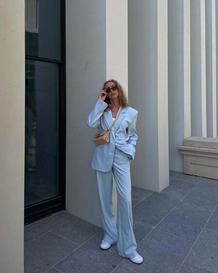 A cor mais apetecida desta primavera tem o poder de nos rejuvenescer e combina com os tons básicos