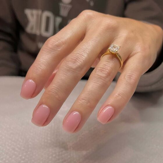 Só usa unhas curtas? Veja quais as tendências mais bonitas de primavera