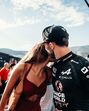 Kika Cerqueira Gomes e Pierre Gasly
