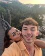 Kika Cerqueira Gomes e Pierre Gasly