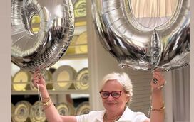 Noémia Costa revela imagens de festão de aniversário