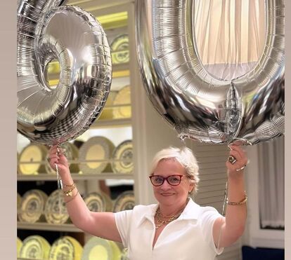 Noémia Costa revela imagens de festão de aniversário