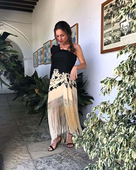 As saias que saíram da praia para as ruas e que estão a seduzir as mulheres com mais de 40 anos