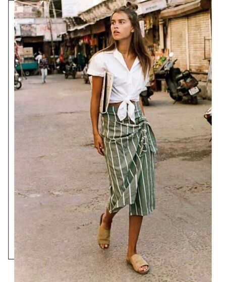 As saias que saíram da praia para as ruas e que estão a seduzir as mulheres com mais de 40 anos