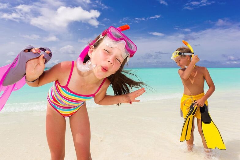 Crianças na praia