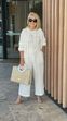 Tem mais de 50 anos e receia usar um look branco total? Arrisque… que vai adorar o resultado