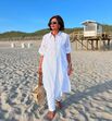 Tem mais de 50 anos e receia usar um look branco total? Arrisque… que vai adorar o resultado