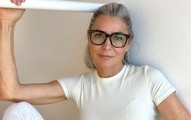Tem mais de 50 anos e receia usar um look branco total? Arrisque… que vai adorar o resultado