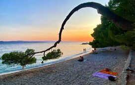 Há praias secretas para descobrir no Leste da Europa! Planeie as suas férias longe de multidões e descubra os destinos menos turísticos