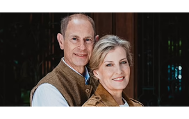 Novo escândalo à vista em Buckingham! Casamento do príncipe Eduardo e Sophie Rhys-Jones pode acabar por causa de uma corista