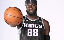 Tragédia. Pai de basquetebolista português Neemias Queta morre na véspera do filho se tornar campeão da NBA