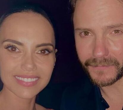 Iva Domingues sensual em Paris, ao lado de estrela de Hollywood