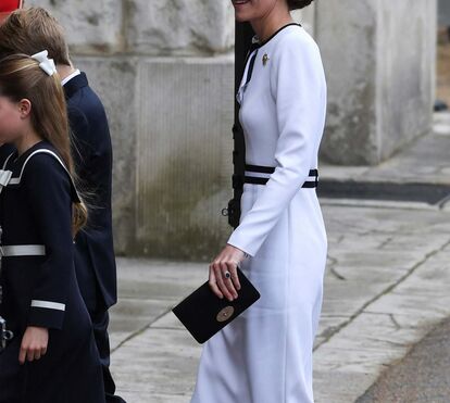 Kate Middleton obrigada a pedir desculpa ao imperador do Japão