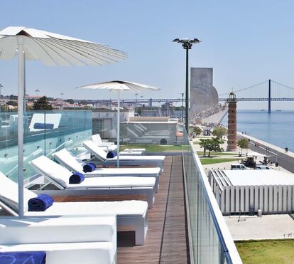 Quando não há praia, mergulha-se na piscina! Refúgios de água doce para fugir ao calor no centro da cidade