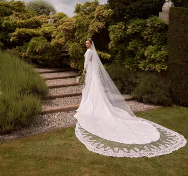 Hugh Grosvenor, Olivia Henson