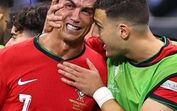 Cristiano Ronaldo a chorar