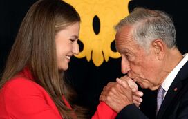 O que não se viu na visita de Leonor a Portugal: das gaffes de protocolo Marcelo Rebelo de Sousa aos mimos de quem conhece a princesa desde bebé 
