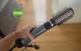Experimentámos a escova rotativa da Remington que seca ao mesmo tempo que modela o cabelo! É fácil de usar, absolutamente honesta e deixa o seu penteado com mais volume