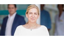 O encontro 'secreto' da infanta Cristina de Espanha com o rei Carlos III de Inglaterra, à margem da Casa Real