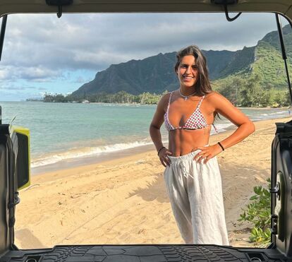 Férias de sonho antes da nova vida! Kika Nazareth descansa no Havai e prepara mudança para Barcelona