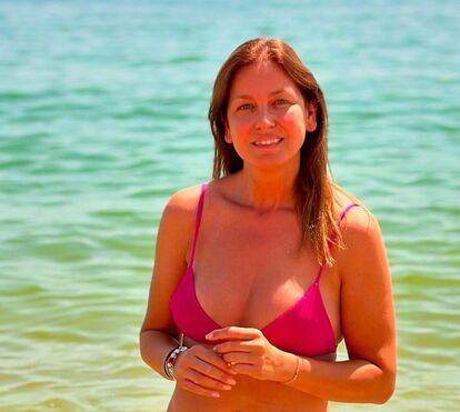 Vanessa Oliveira deixa conselhos para suportar o calor: biquíni e muitos líquidos