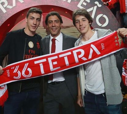 Estão uns homens! Filhos de Rui Costa cresceram, herdaram o talento do pai e mantiveram a família unida apesar do drama que a ameaçou separar