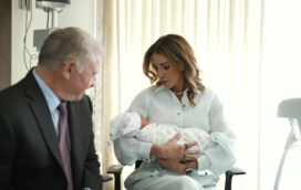 Rainha Rânia rouba a cena na sessão fotográfica da primeira neta