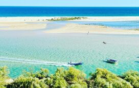 Mergulhos de sonho! Cinco praias do Algarve onde pode nadar com água a 25 graus