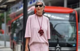 Adeus ao preto! As mulheres de 50 vão escolher esta cor para rejuvenescer os seus looks de Outono