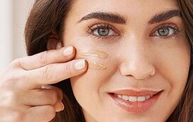 Só custa dez euros e deixa a pele bonita e luminosa. O creme com cor que substitui a base e tem mesmo de conhecer